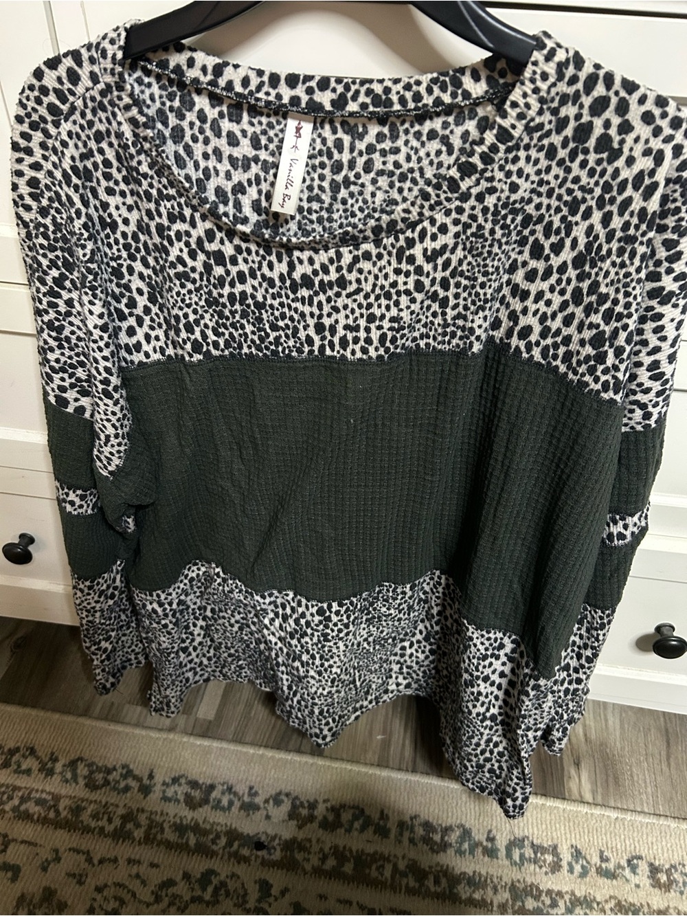 Waffle Knit Leopard Print Contrast Top in Olive Green